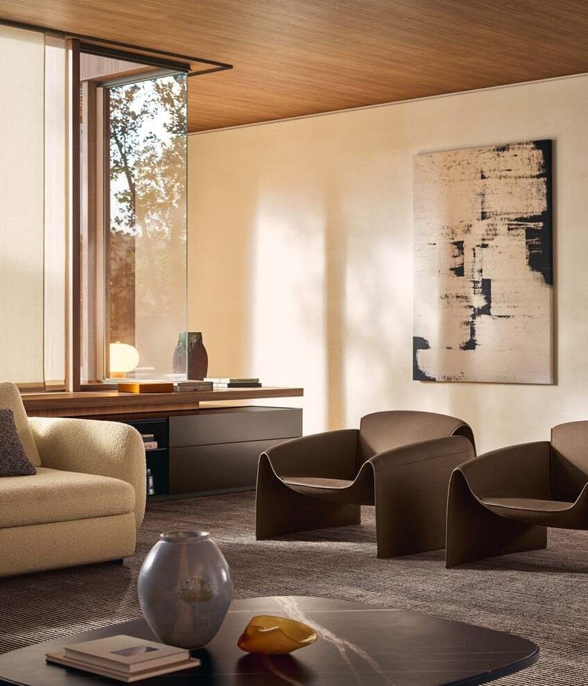 Modern Club Armchair Contemporary Curved Design Leather Upholstery Steel Frame