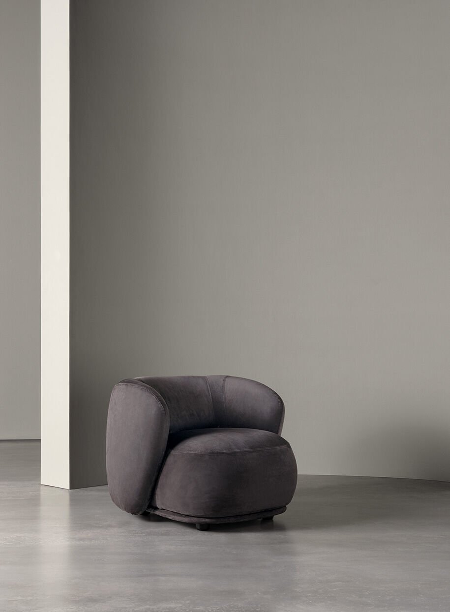 Beige Curved Leather Accent Chair Modern Comfortable Living Room Seating
