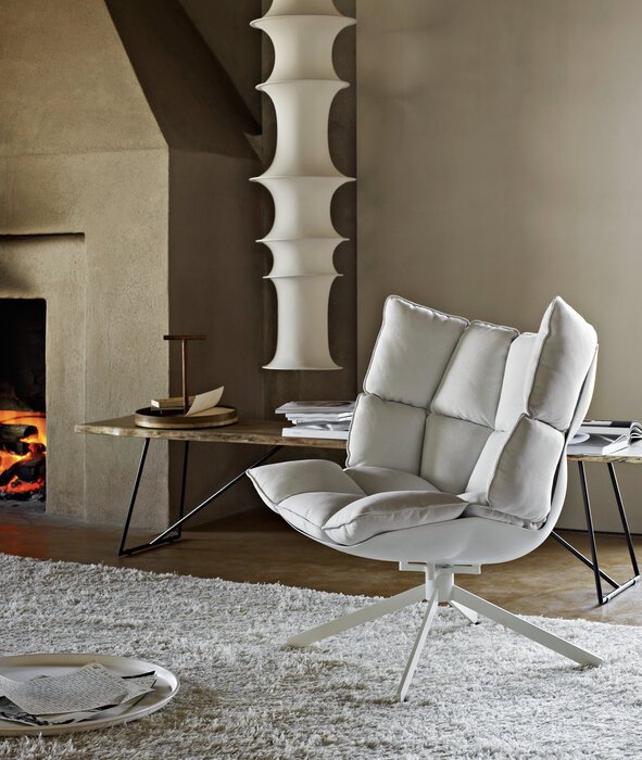 Soft Plush Wingback Swivel Armchair with Wood Base