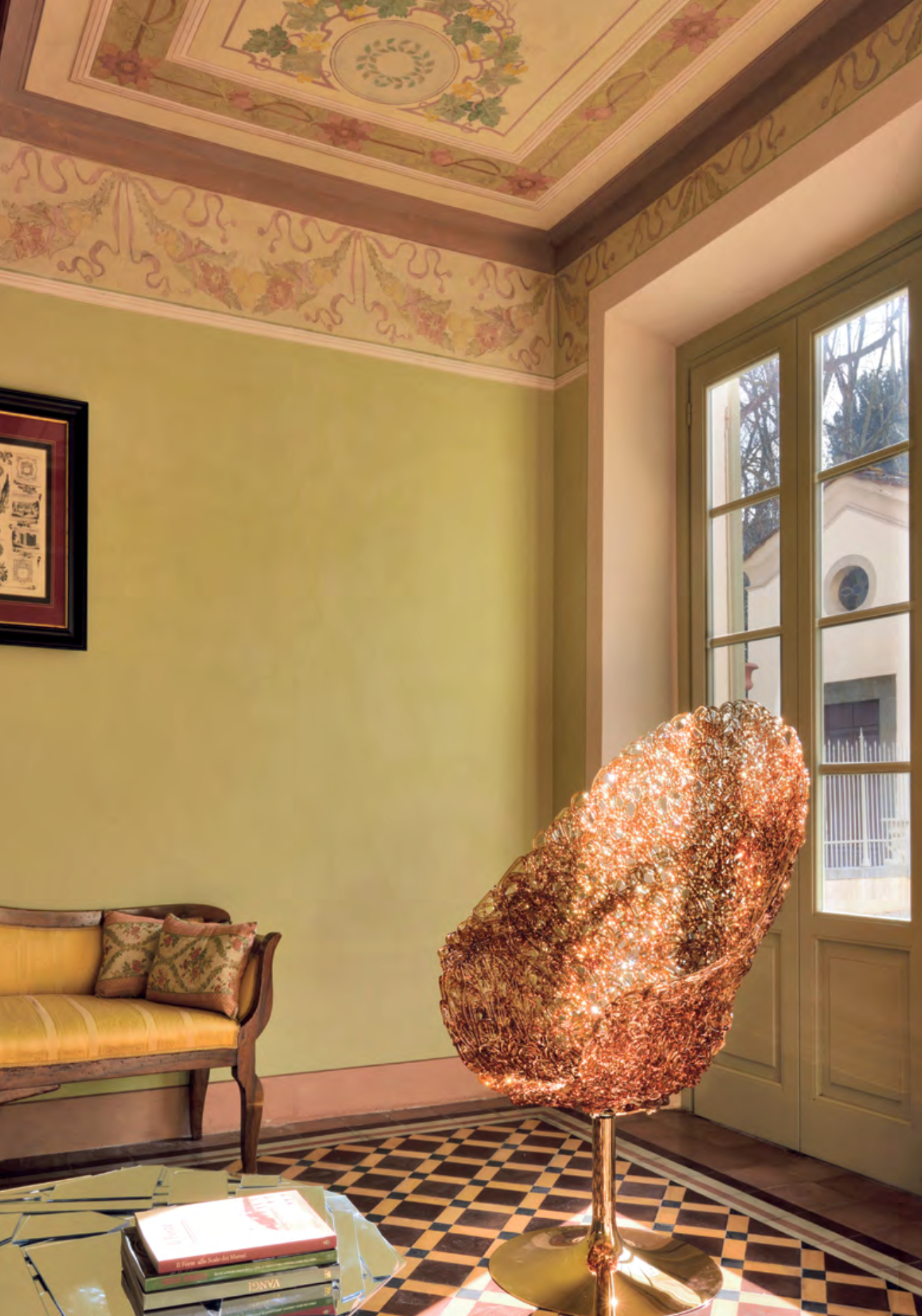 Luxury Gilded Wire Mesh Pedestal Accent Chair Modern Artistic Sculptural Design