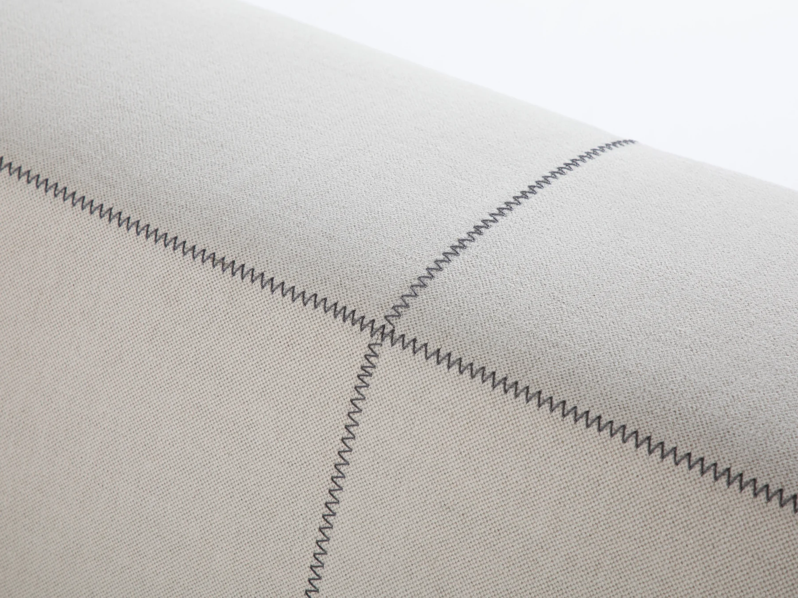 Sculptural Modular Sofa Customizable For Comfort With Premium Materials
