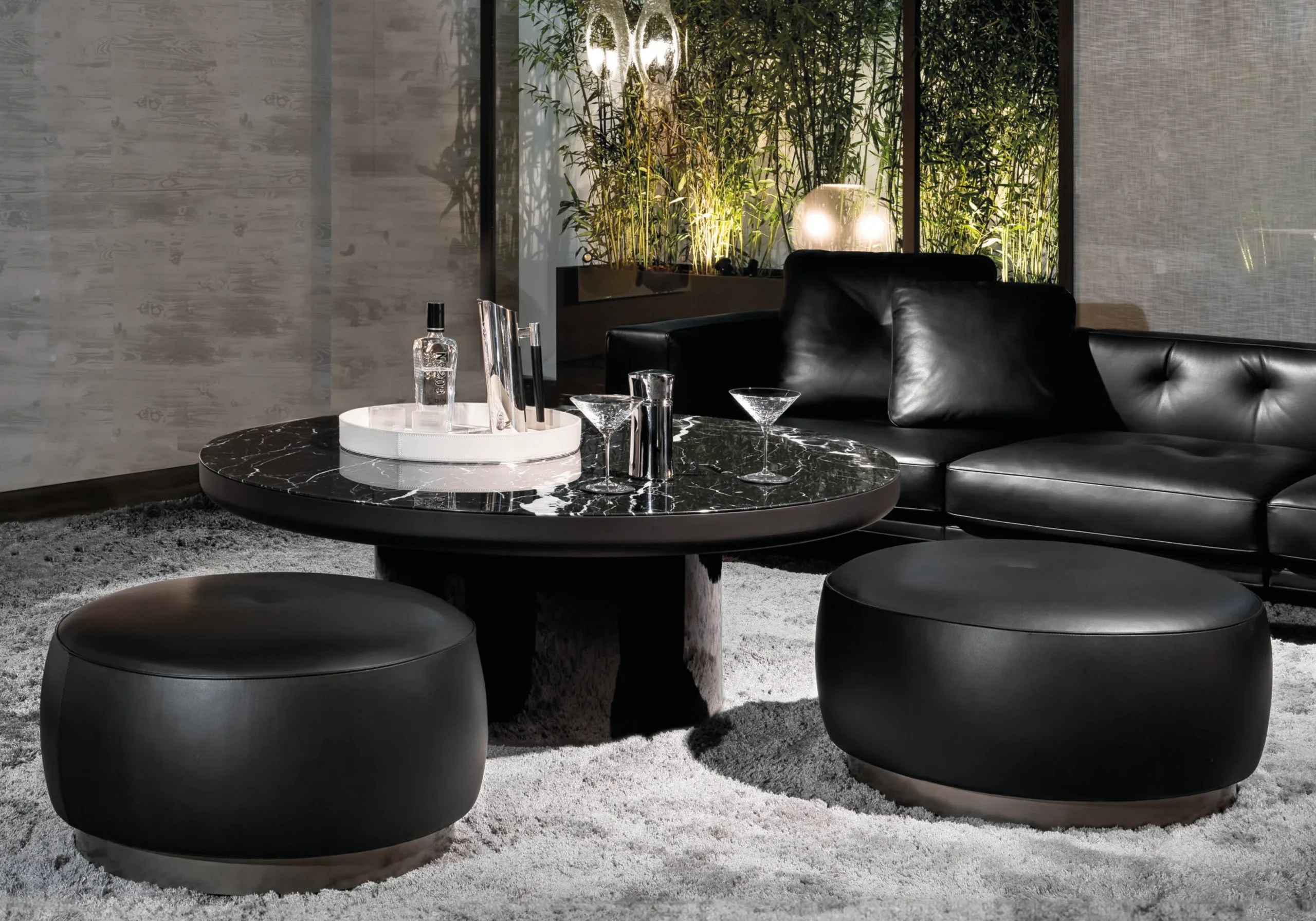 Minimalist Green Marble Round Coffee Table Metal Pedestal
